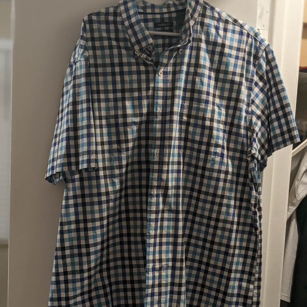 Mens button down short sleeve shirt